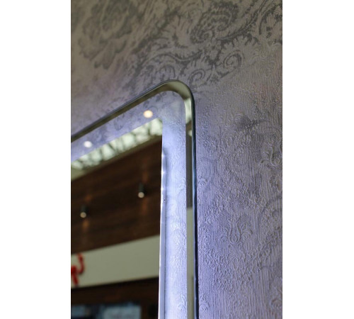 Зеркало BelBagno Fly SPC-600-800-LED, со светодиодным светильником, сенсорным выключателем и с прозрачной окантовкой